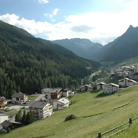 Ferienresidenz Soliva 3* Compatsch