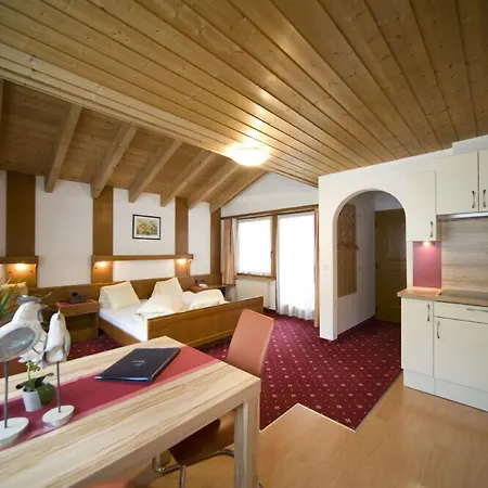 Ferienresidenz Soliva 3* Compatsch