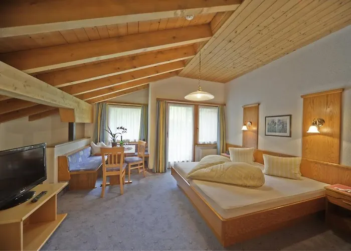 Ferienresidenz Soliva Otel 3*